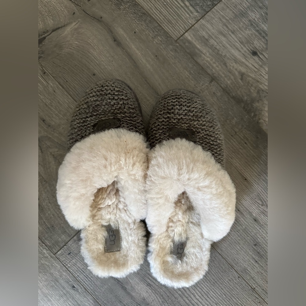 Size 10 Ugg Slipper